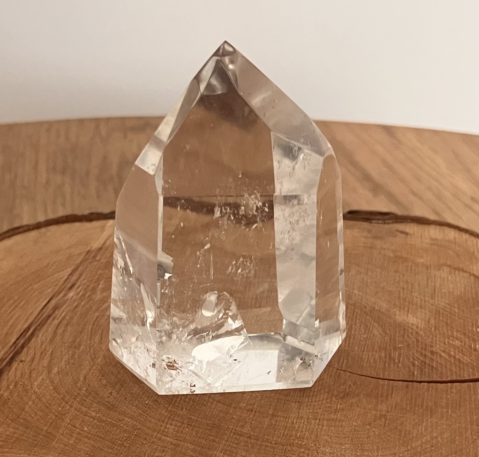 Pointe Cristal de Roche Corinto Brésil Poids 87gr Hauteur 5,5cm Largeur 3,5cm 2